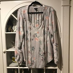 LIGHTLY WORN Long Sleeve Torrid Top!